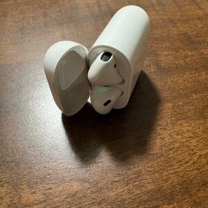 2nd Generation AirPods White